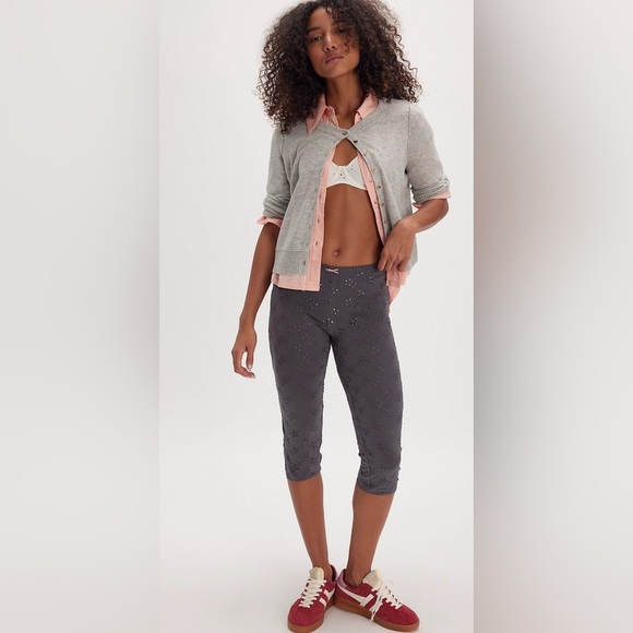 Free People Full Bloom Capris- extra small - Picture 4 of 10